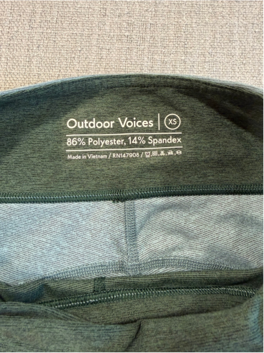 Outdoor voices two tone green warm up leggings women’s XS - Picture 3 of 7